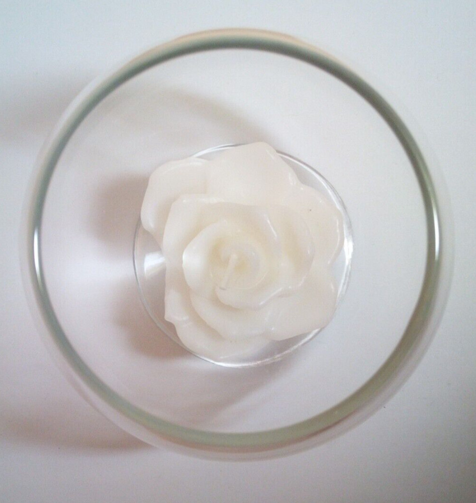 White-Rose Candle in Clear Brandy-Sniffer Vase