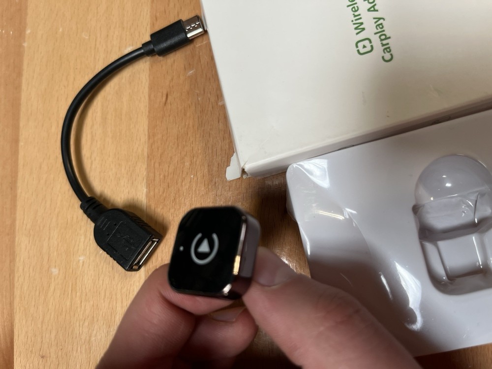 CarPlay & Android Auto Adapter 2-in-1 USB/USB-C Dongle