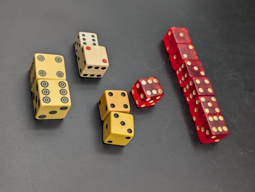 Vintage 7 Cherry Bakelite & 6 Bakelite Mix Dice Set
