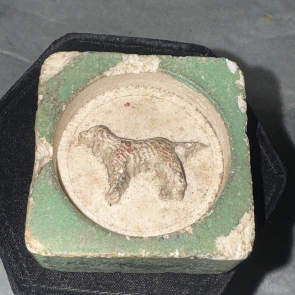 Vintage Square Thick Tile With Embossed Dog