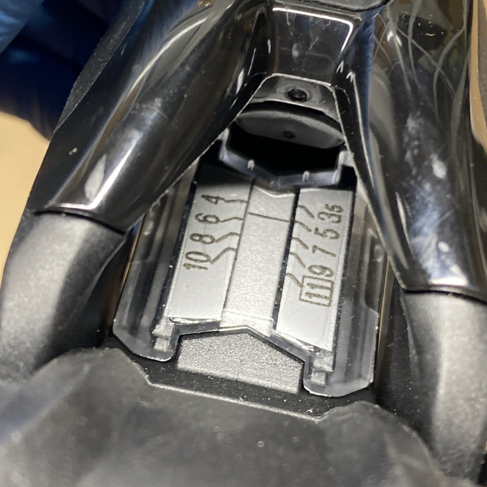 ARMADA SKI BINDING SEELING AS IS NOT SURE WHAT MODEL