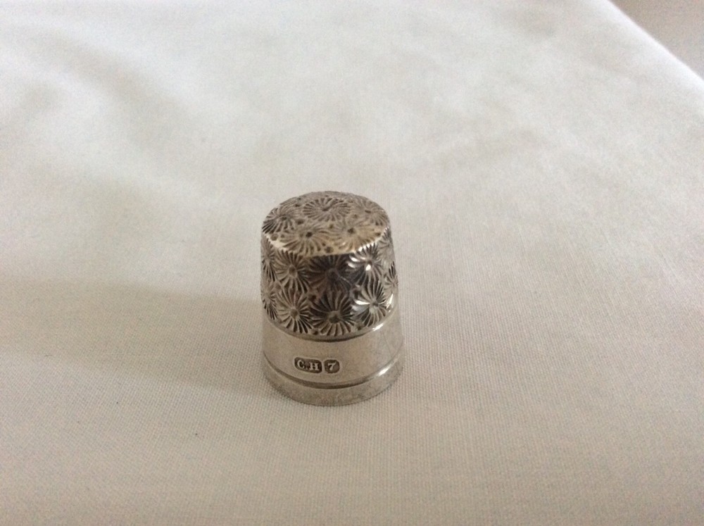 Antique / Vintage ‘LITTLE DORCAS’ Silver Thimble