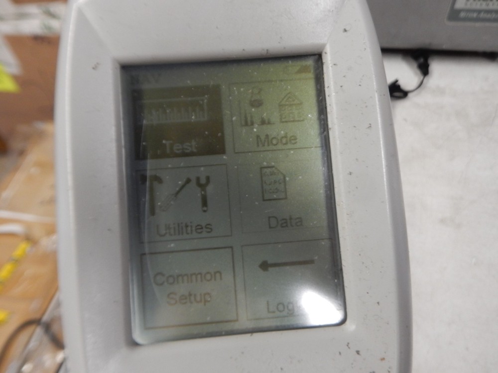 Thermo Niton XLP 300 Analyzer – PB Paint Mode Analysis Only