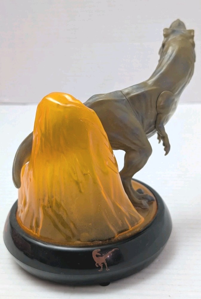 Universal Studios Jurassic Park T Rex Night Light Lamp Volcano Mountain T-Rex