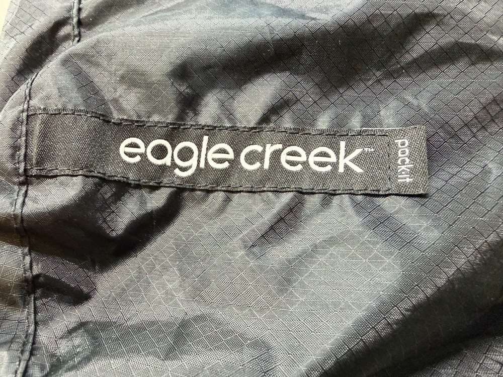 Eagle Creek Pack-It Isolate Cube MEDIUM (EC0A496D) excellent condition