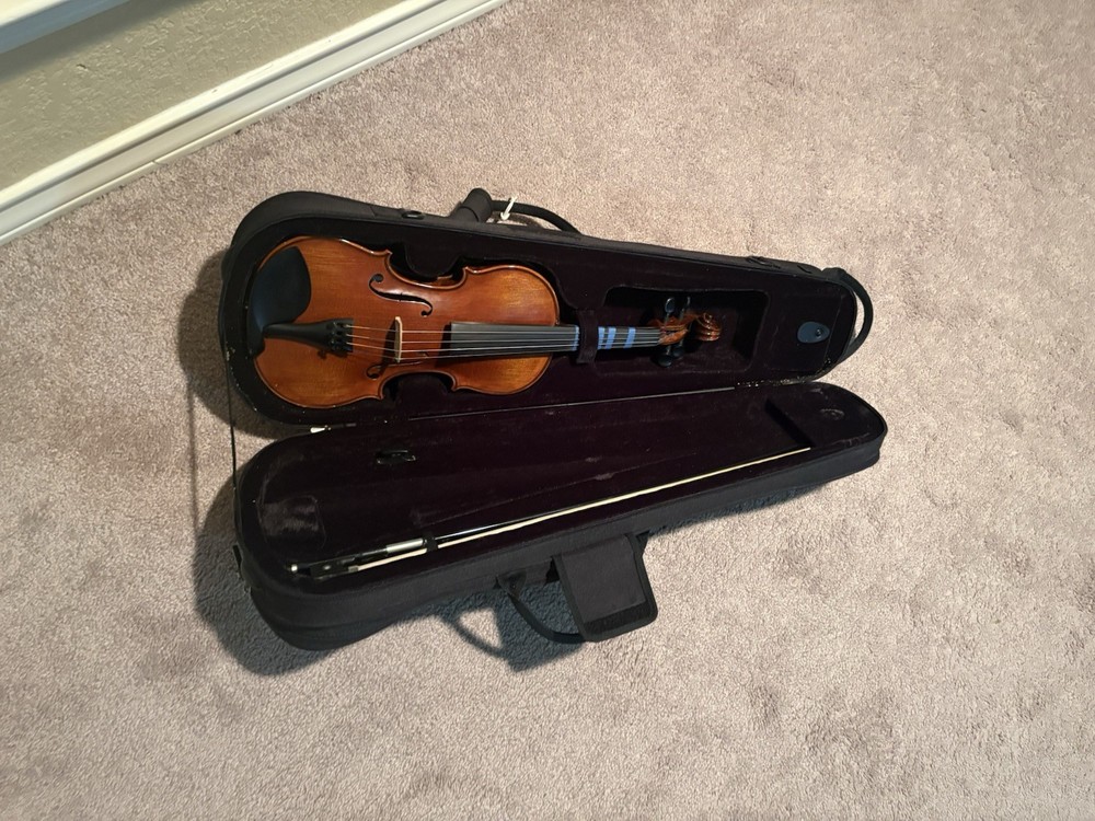 Duckworth Violín 4/4 W/ Bow, Case, And Strings