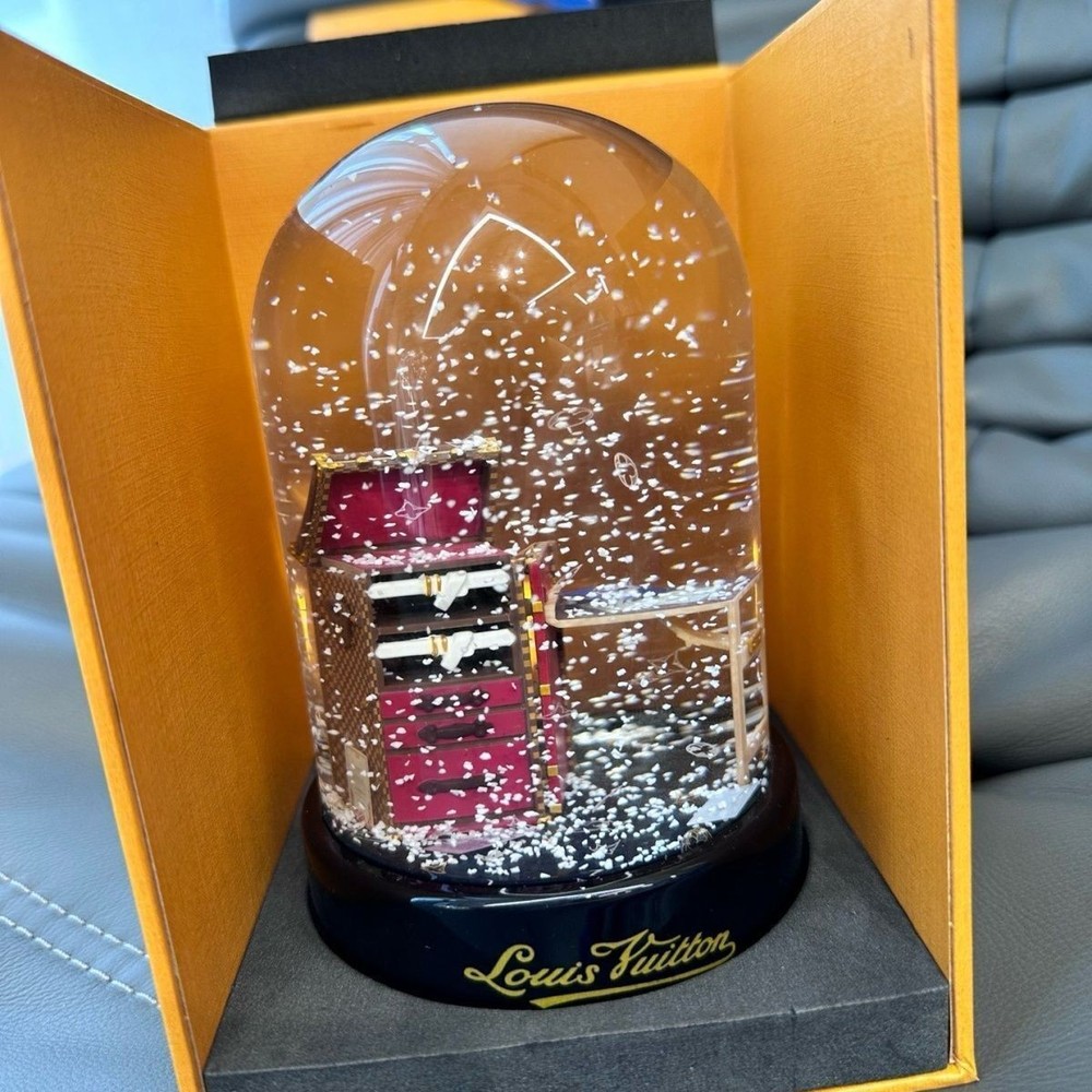 Snow Globe Dome in Box VIP Gift New