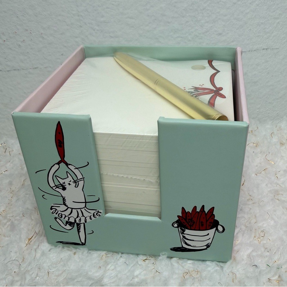 kate spade new york Note Cube with 400 Blank Sheets and Black Ink Pen