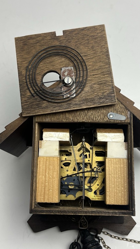 VTG cuckoo wall clock It needs the pendulum The tree is missing a small piece.