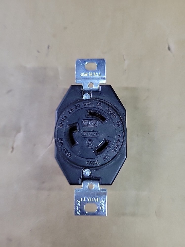 Leviton Single Locking Receptacle 70620 20A 250V