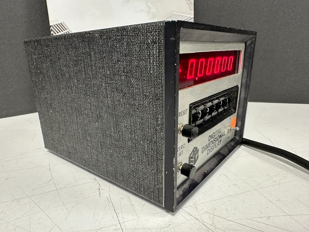 DIGITAL DIMENSIONAL DISPLAY Model 280-4 #N796