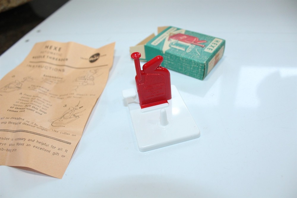 Vintage Hexe Automatic Needle Threader In Original Box