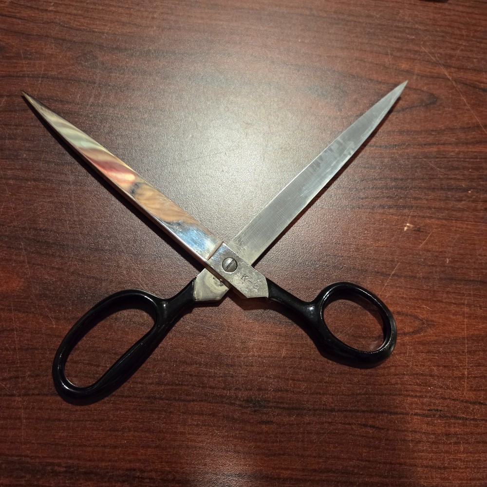 Vintage Kleencut 9" Scissors