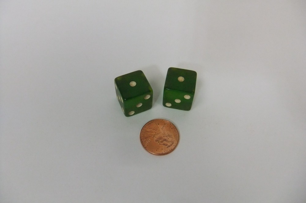 Green Translucent Bakelite Cheater Dice 9/16”