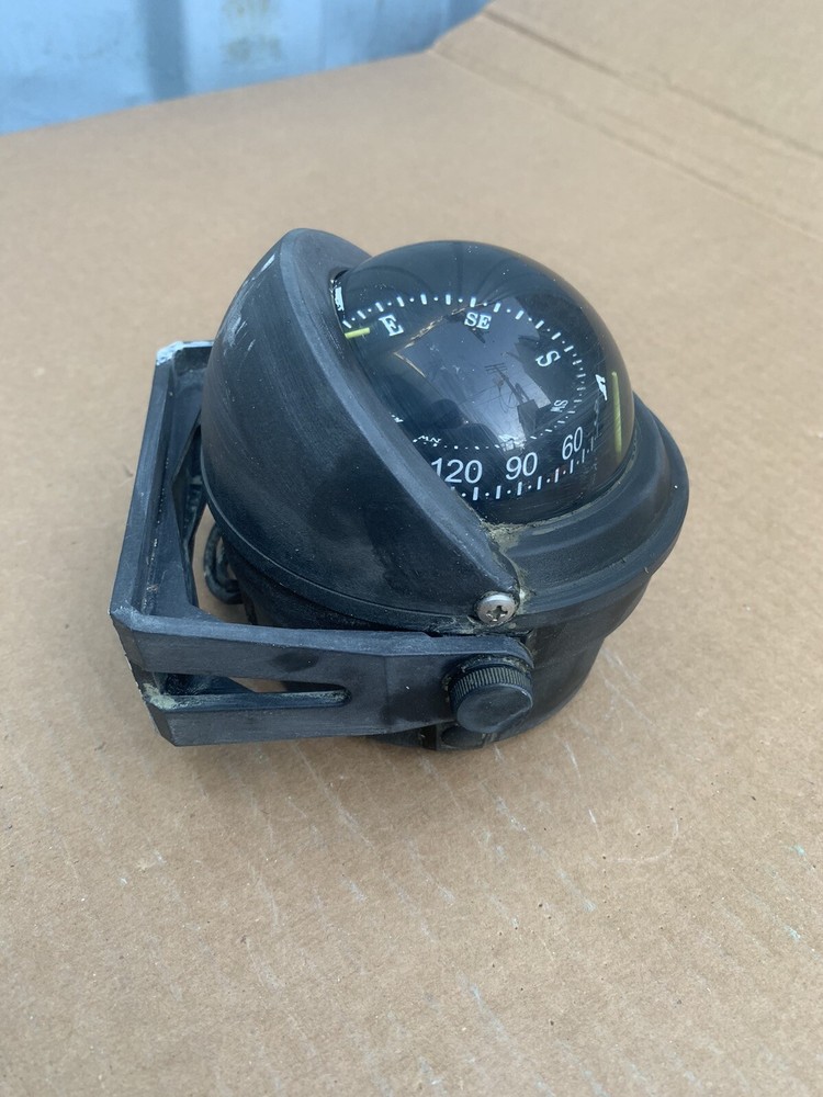 Ritchie Boat Compass, B-81 No Refill, With Mount Bracket