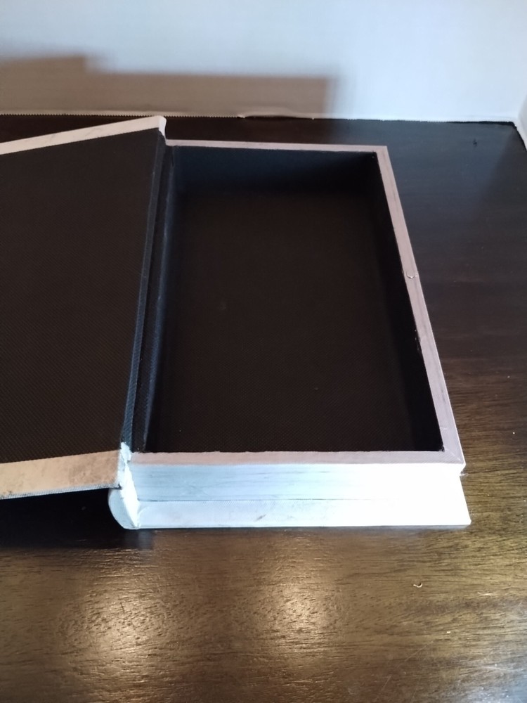 Book Hidden Compartment Safe Box Home Library Shelf “Great Expectations”