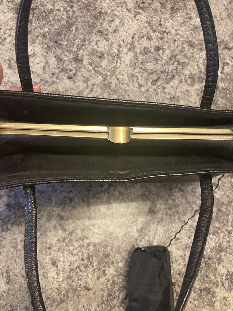 Kerrybrooke black leather purse (Sears Robuck & Co.)