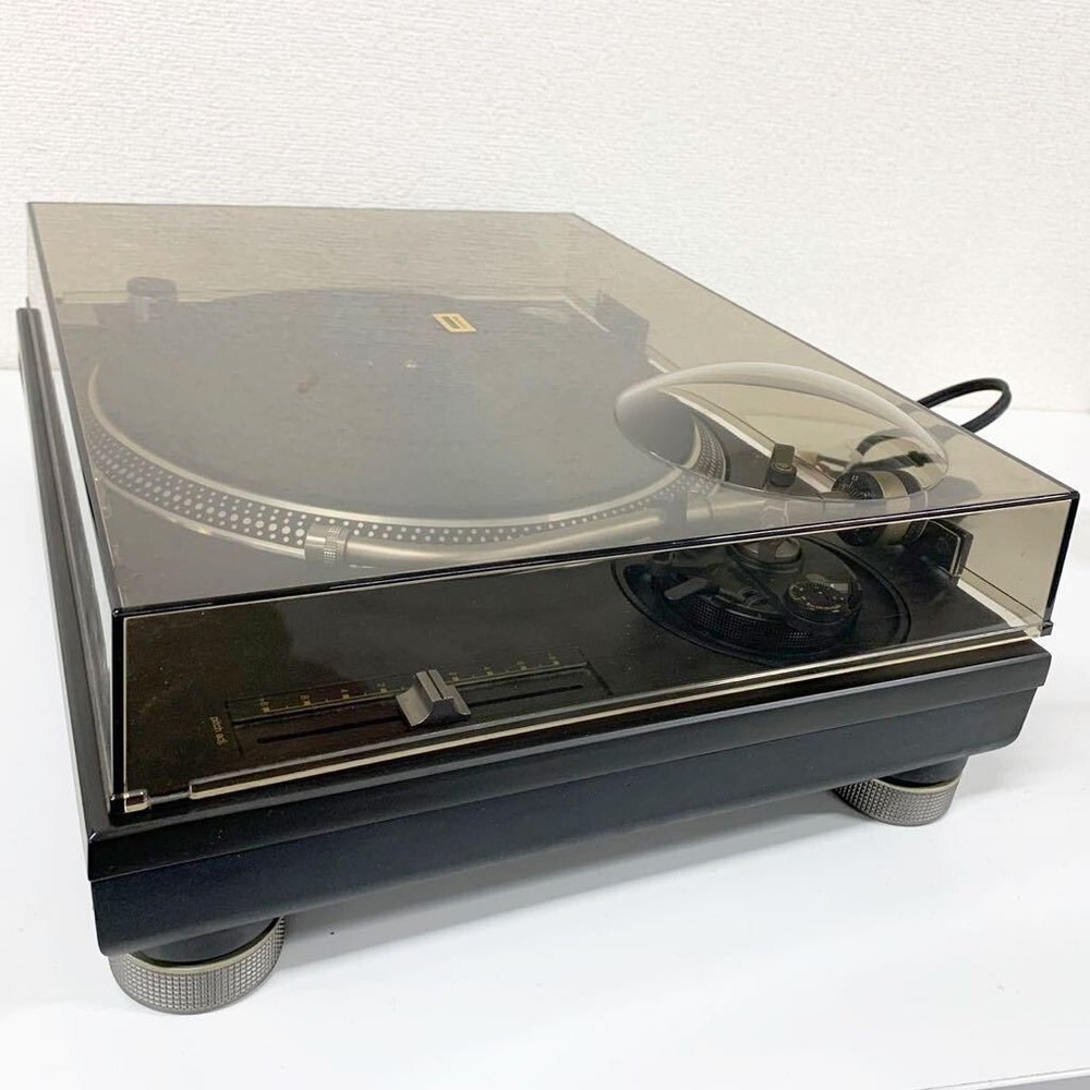 Technics SL-1200MK4 Direct Drive Turntable Record player