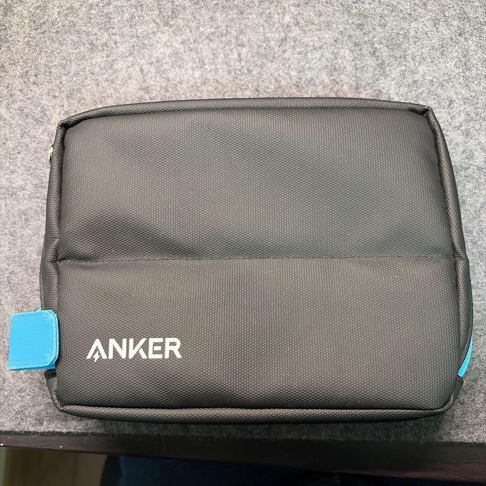 ANKER Gadget Pouch Black / Blue