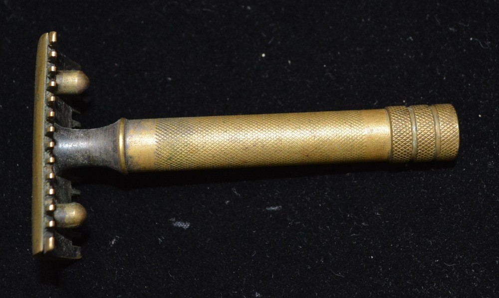 VTG Solid Brass DE Safety Razor AUSTRIA **READ**