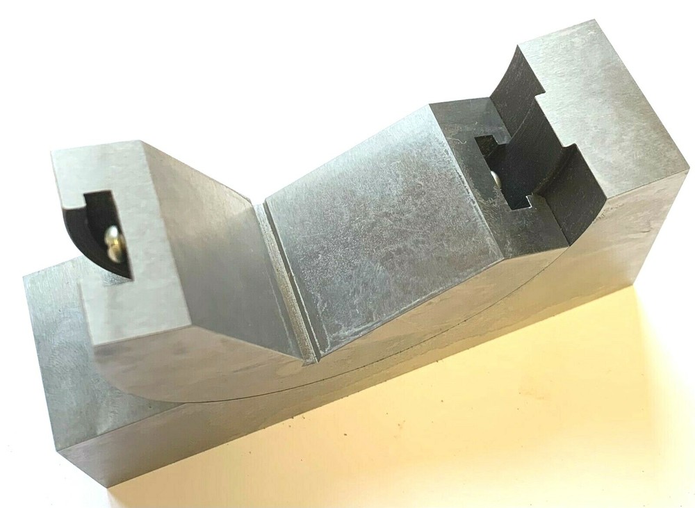 ADJUSTABLE 60 DEG PRECISION ANGLE BLOCK- V-BLOCK - NEW