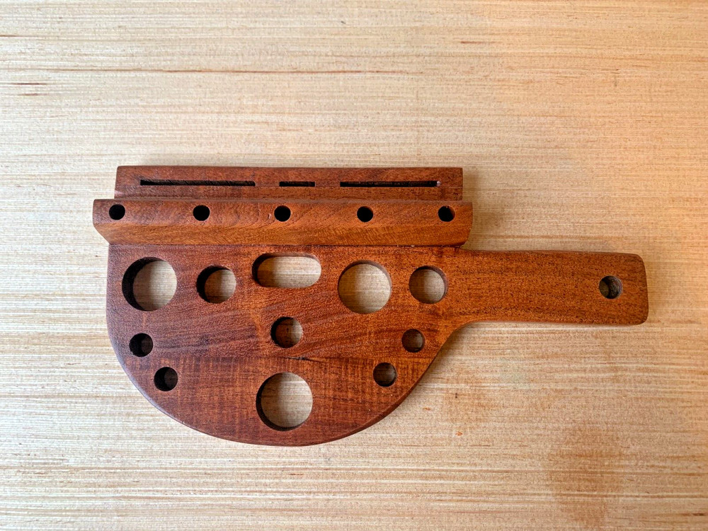 WADE'S FLY-TYING TOOL CADDY