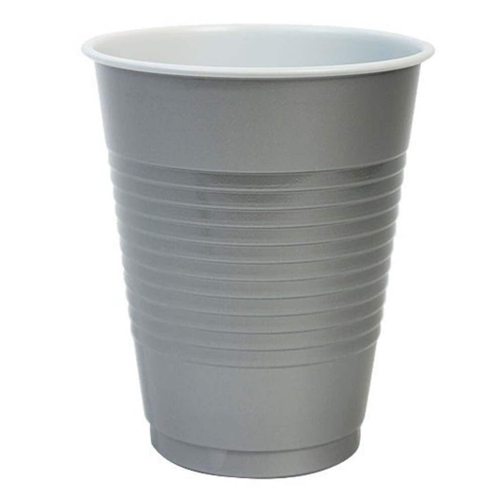 Disposable 18oz Silver Plastic Cups: 4 Pack