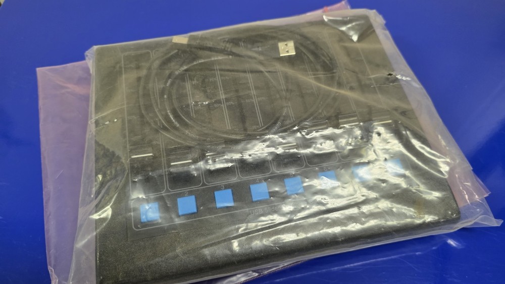 Gilderfluke USB-Slider Console