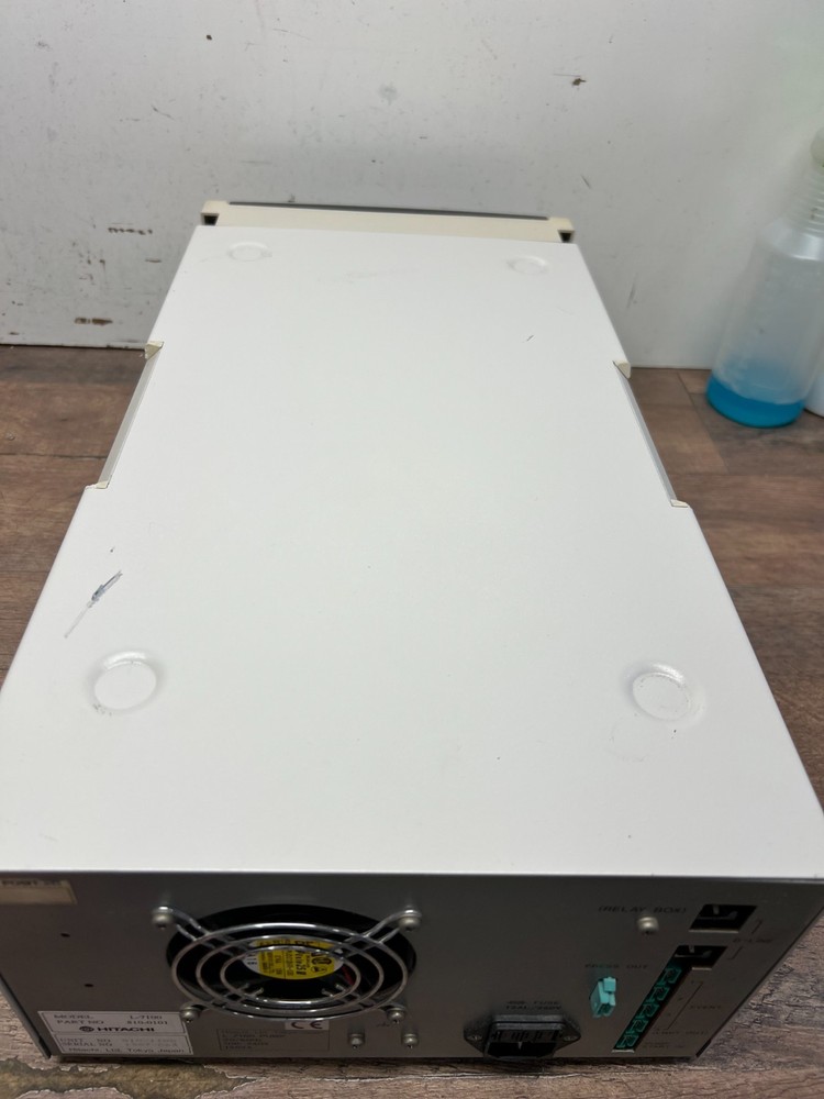 Hitachi L-7100 HPLC Pump