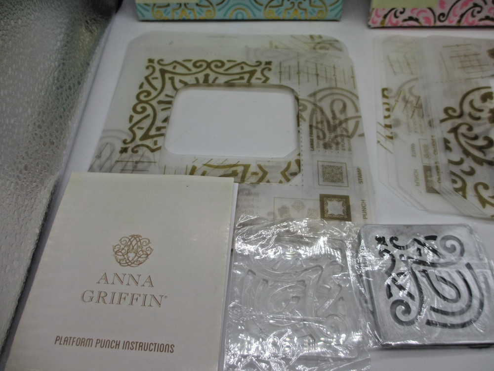 Anna Griffin Platform Punch With Stamps