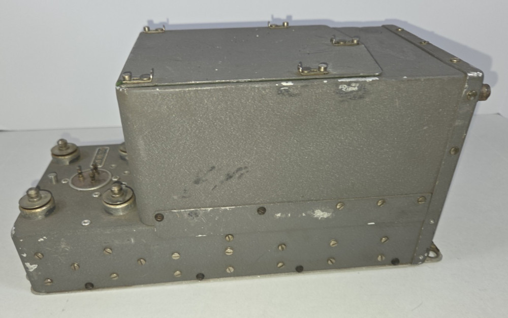 ARC RADIO RECEIVER R-508 Untested