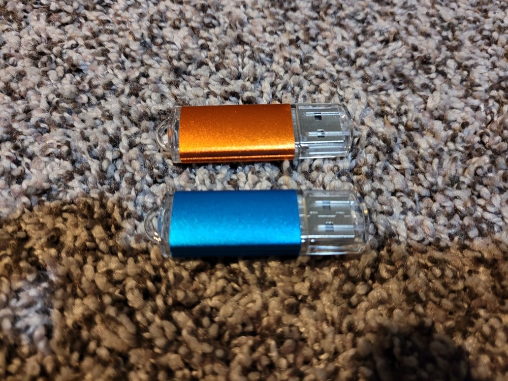 Bodhi Linux Standard x64 Bootable Beautiful and Fast and Small on 16G USB Stick!