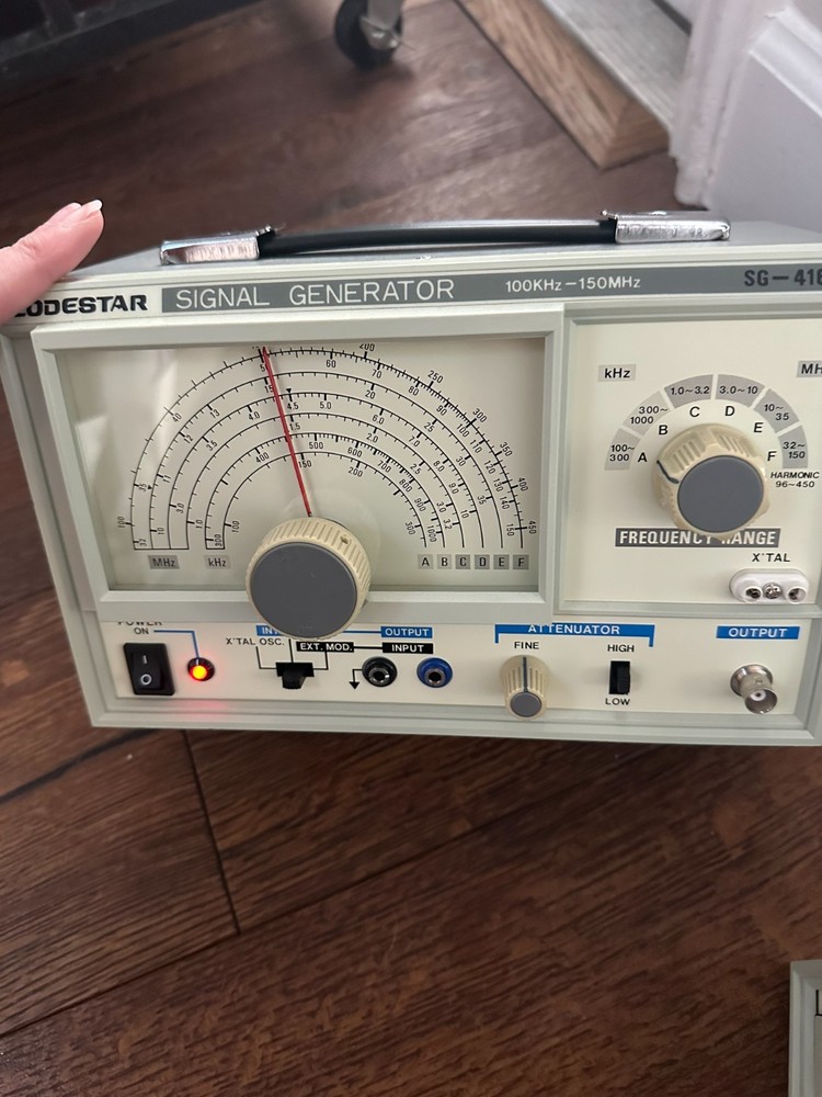 Lodestar Signal Generator SG-4160B, Powers On, Untested