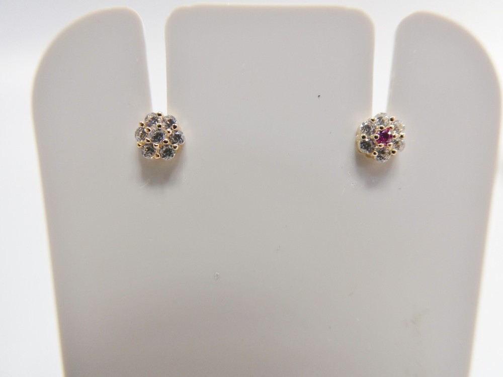 14K SOLID YELLOW GOLD FLOWER SHAPE NOSE STUD RING