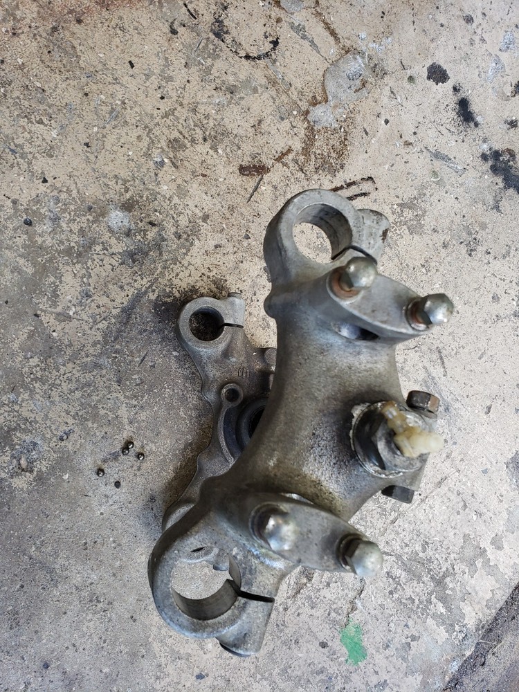 1977 Suzuki Rm TS185 Triple Tree Clamp