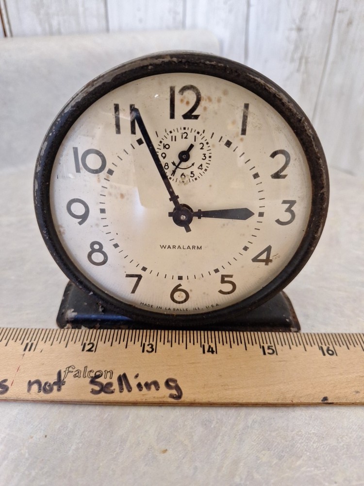 waralarm clock