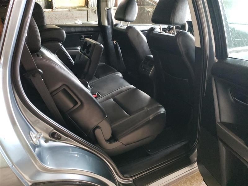 CX-9 2012 Headrest 363351