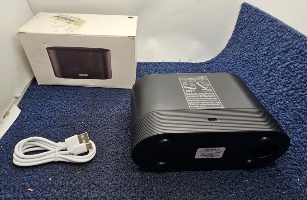 DQ701: Flame Essential Oil Diffuser Humidifier Aromatherapy