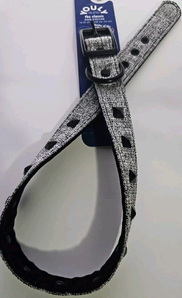 YOULY Classic Black Stud Dog Collar, Medium