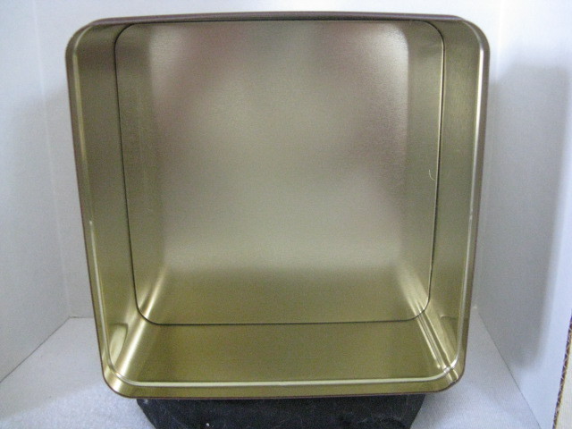 Hershey's Chocolate Square Tin ~ **Gift Idea