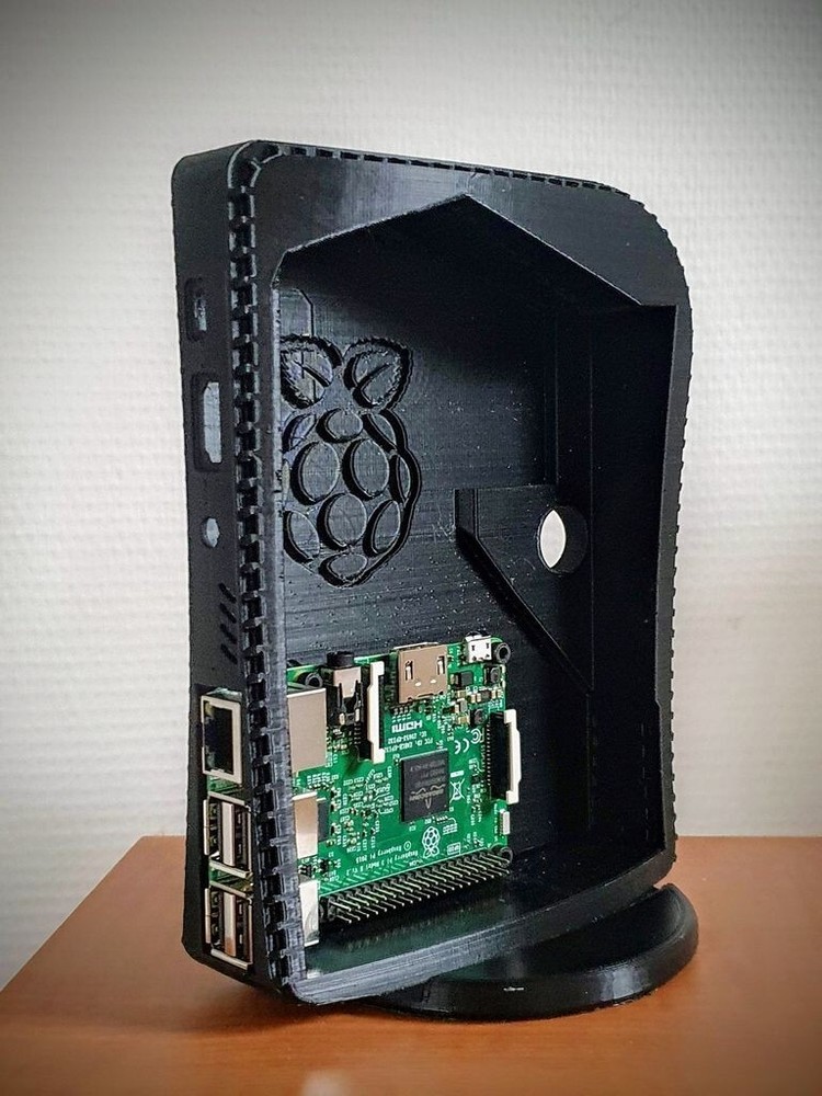 3D Printed Raspberry Pi Model 3B / 3B+ / 4B PS5 Case
