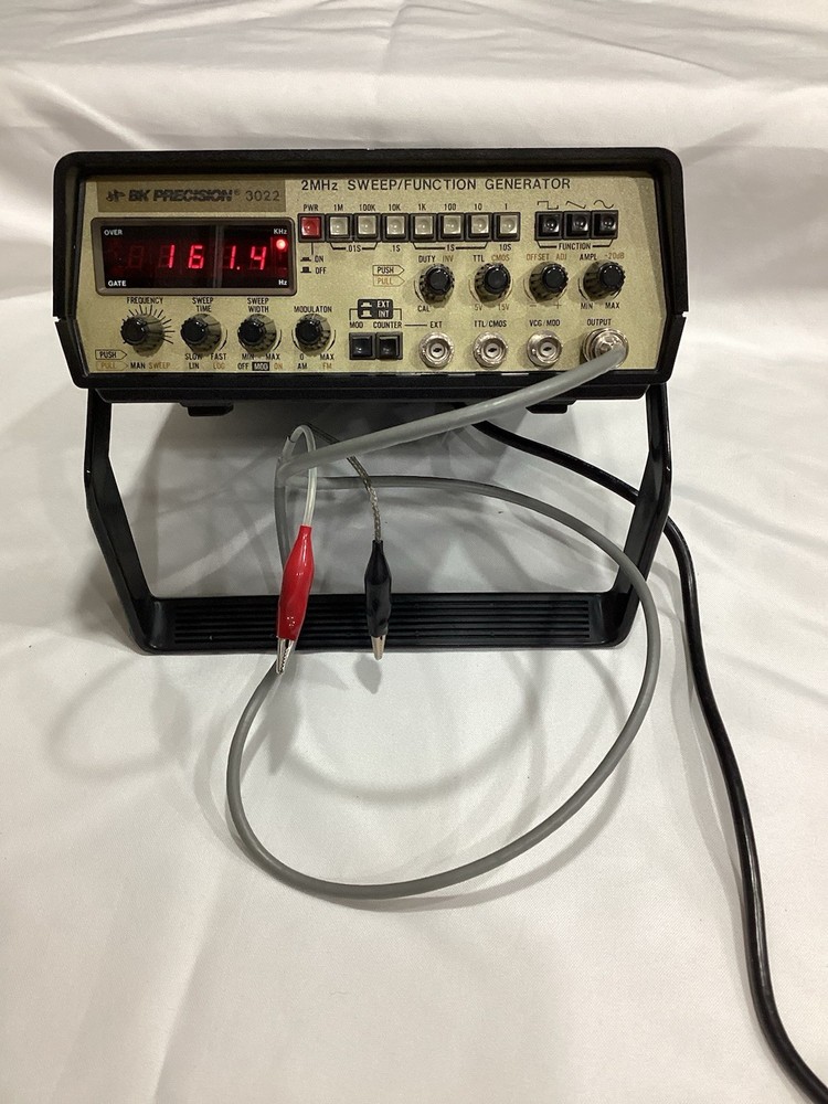 BK PRECISION 3022 2MHz SWEEP/FUNCTION GENERATOR - tested