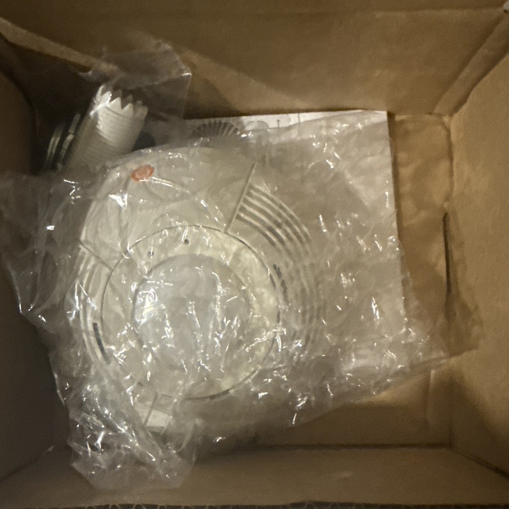 Lutron Dual Technology Ceiling Mount Sensor LOS-CDT-2000-WH