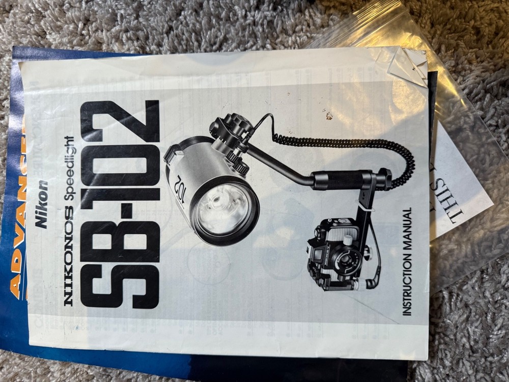 Nikon speed light SB-102 Dive Camera