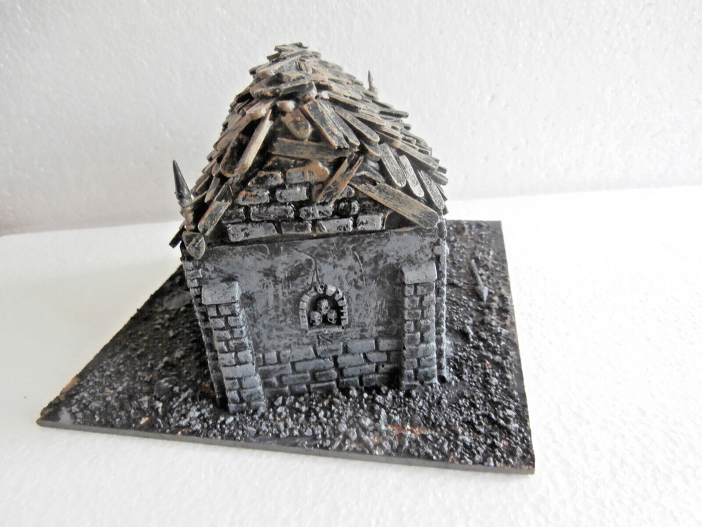 Warhammer Fantasy Thatched Cottage