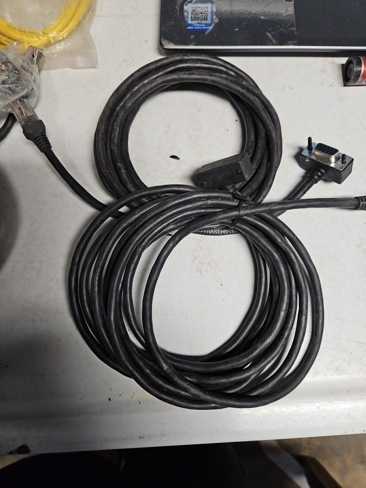 Schneider Electric CABLE LOT
