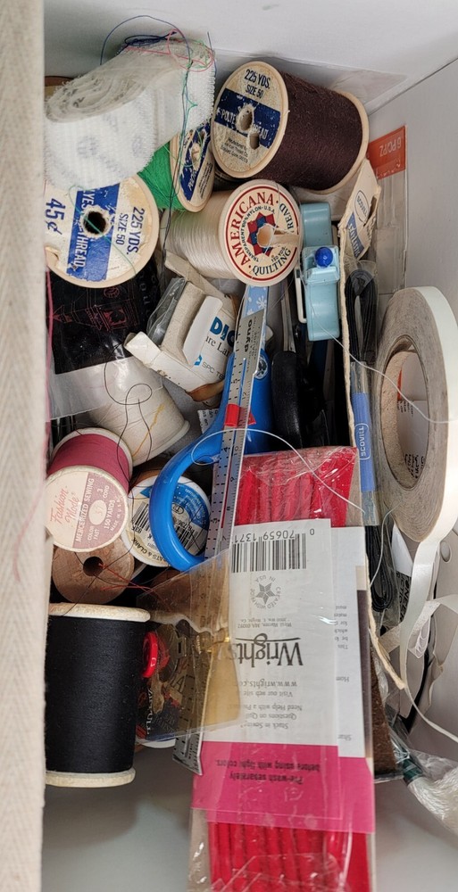 Sewing Basket Loaded Thread Scissors Box of Buttons One Tray Thread Pullers READ