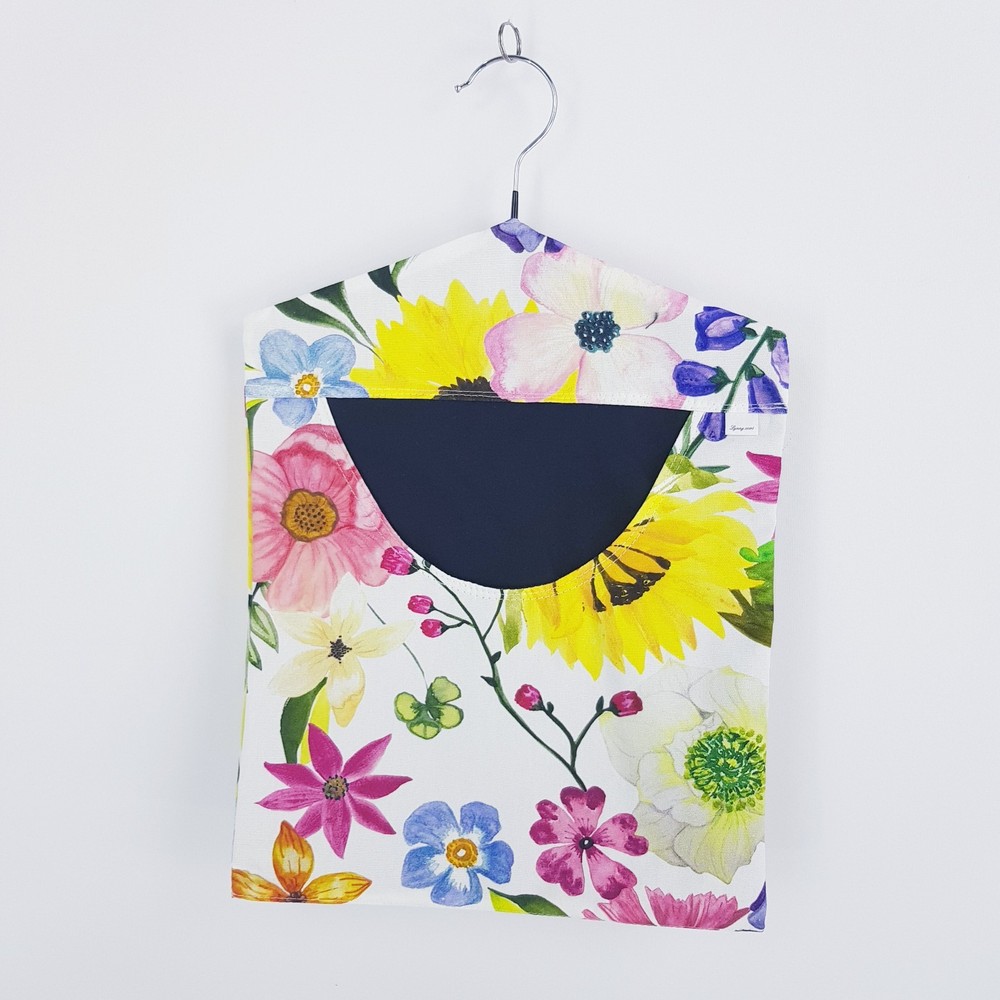 Peg Bag Handmade White Bright Floral Pattern Lined Laundry Clothes Peg Holder