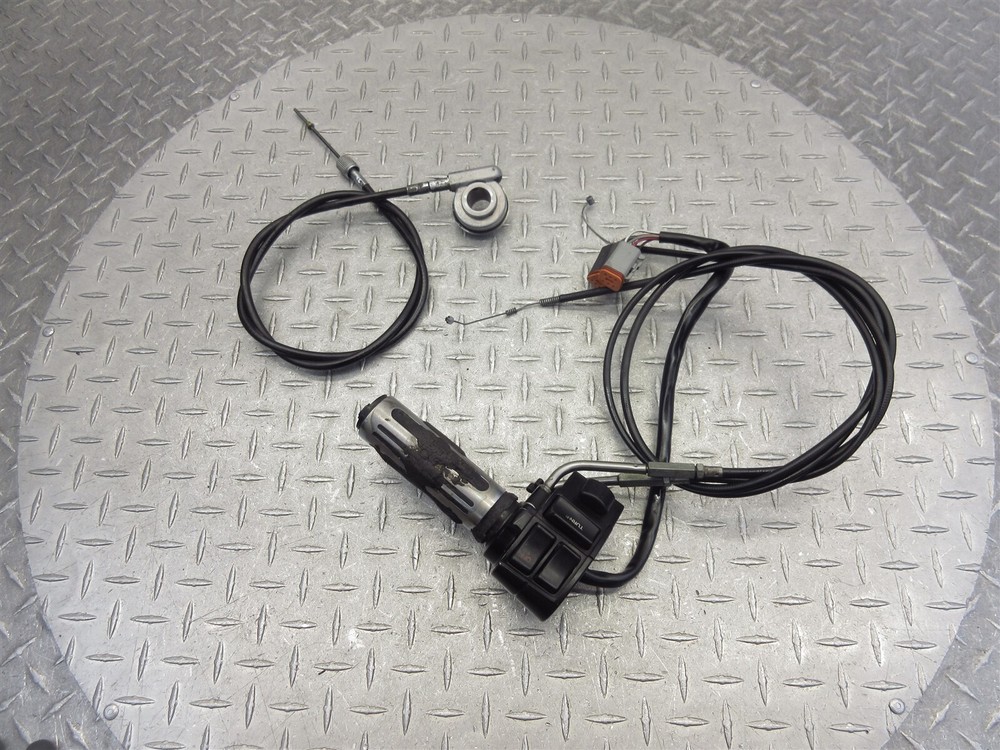1995 Harley Davidson FLHT Electra Glide Right Handlebar Switch Throttle Cable