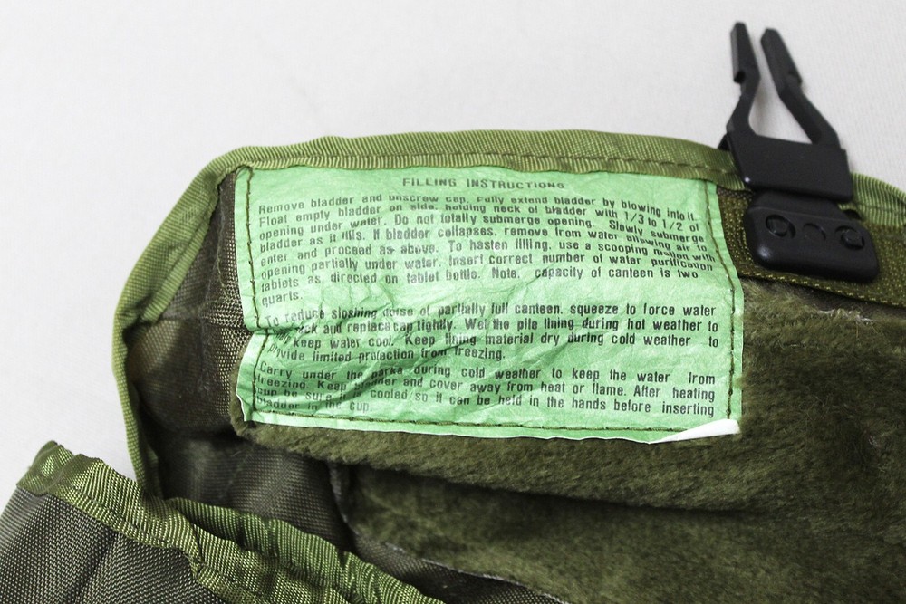 US Army Green Plastic Canteen 2 Quart w/Cover . FLU3416